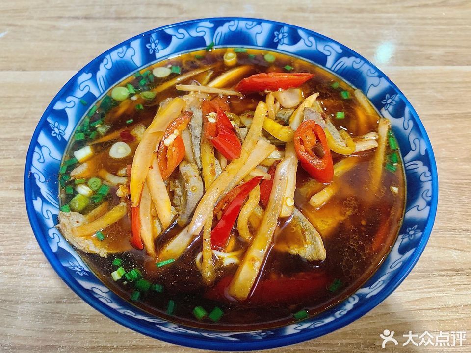 肝腰合炒面图片