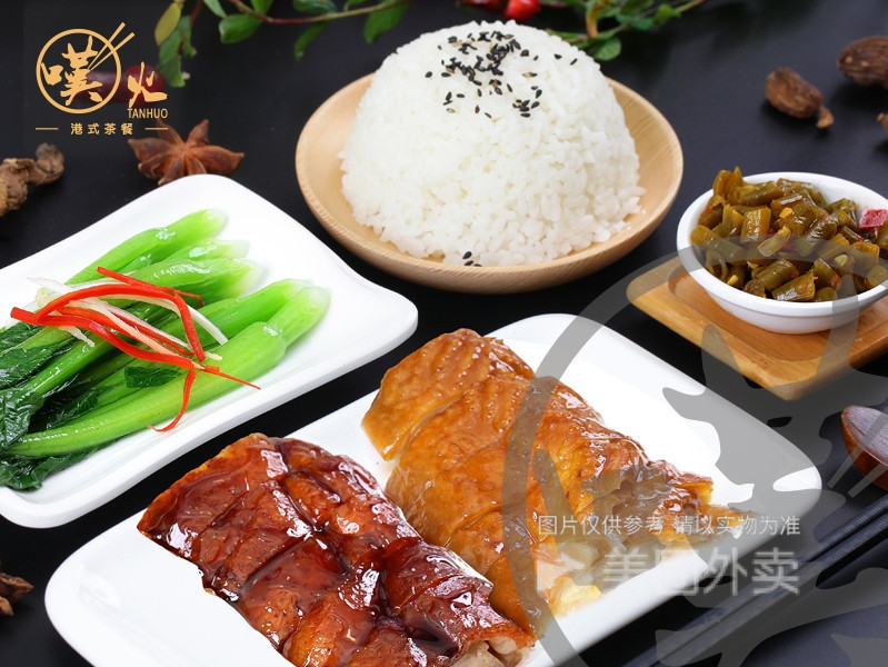 烧鸭豉油鸡双拼饭图片