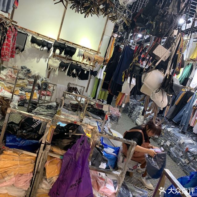 康庄乐园服装大市场