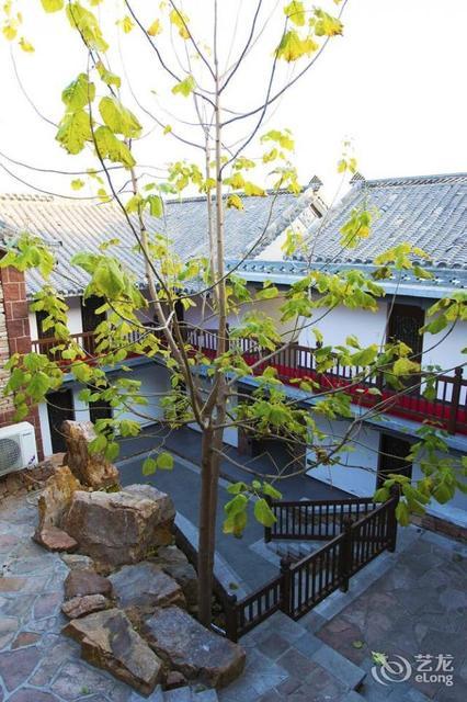 沂南红石寨木屋别墅酒店原红石寨民宿