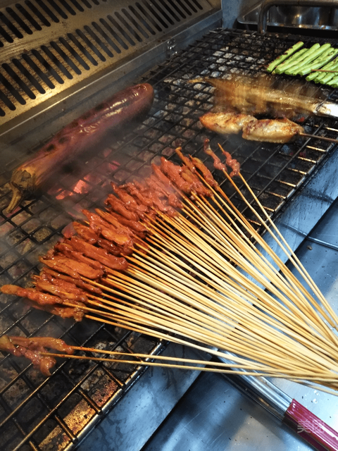 > 蚝皇音乐烤吧(沙井上寮店)推荐菜:分类:餐馆;中餐;餐饮;烧烤;特色