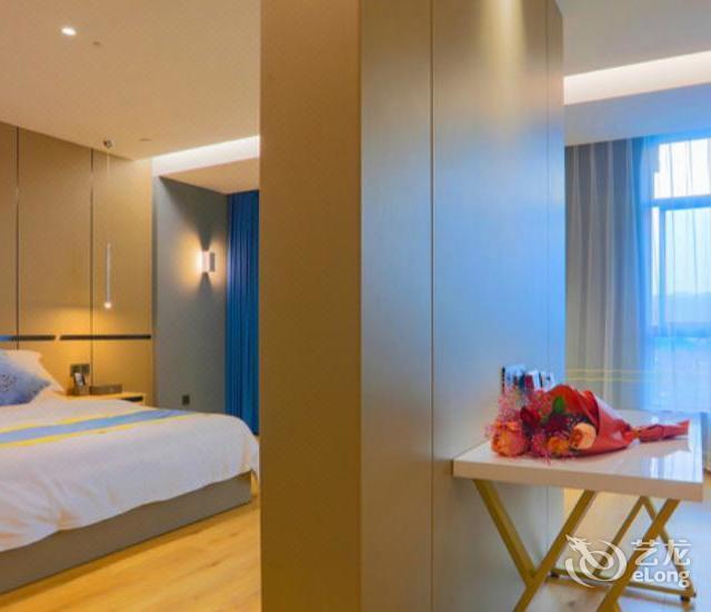 临海维多利亚主题酒店