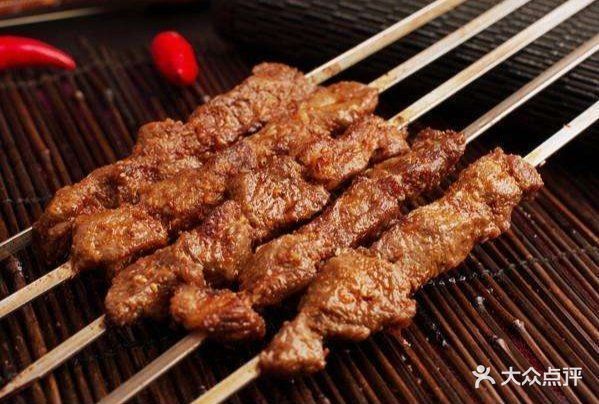 大烤牛肉串图片