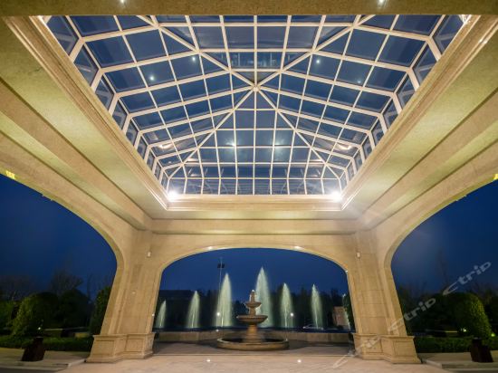 郑州市 住宿服务 酒店 > 新密黄帝宫御温泉度假酒店