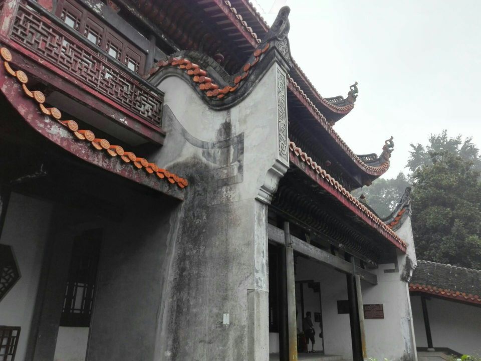 去,怎么走,在哪,在哪里,在哪儿):长沙市岳麓区电话:笑啼崖地址(位置