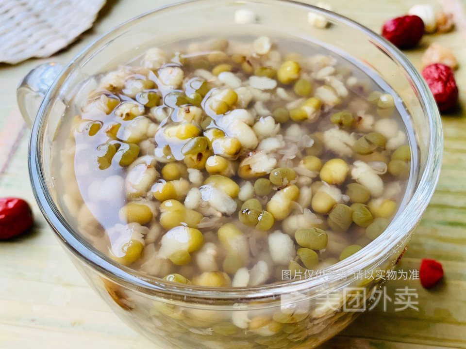 椰汁绿豆沙图片