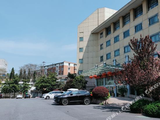 华江宾馆地址(位置,怎么去,怎么走,在哪,在哪里,在哪儿):南京市栖霞区