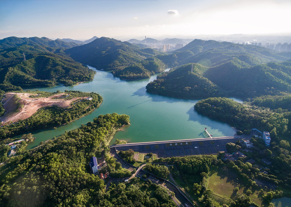 > 中山五桂山景点