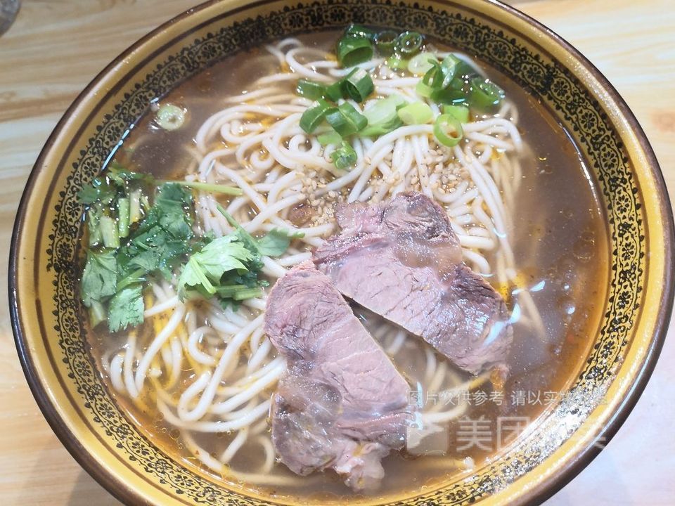 骨汤牛肉面图片