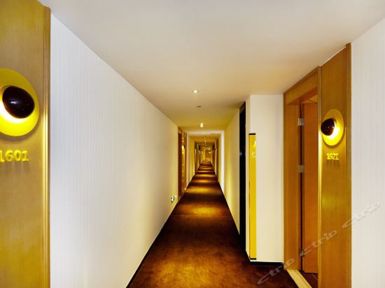 iu酒店(保定市政府时代店)