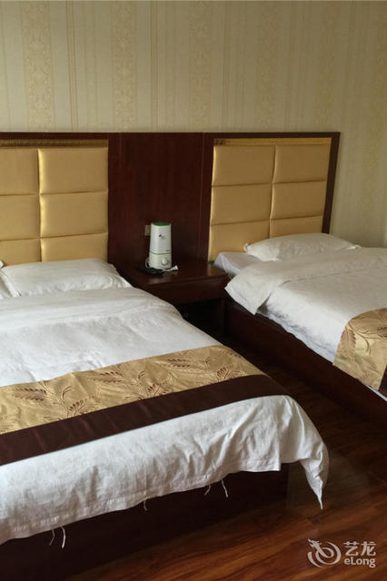 大柴旦华庭商务宾馆