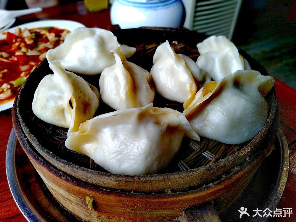 白运章羊肉包子