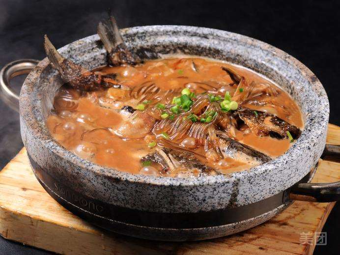 白洋淀石锅嘎鱼图片