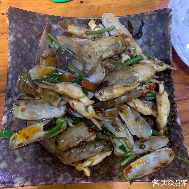 喜子烧烤位于营口市鲅鱼圈区平安东街 标签:餐馆中餐餐饮融合烤肉外国