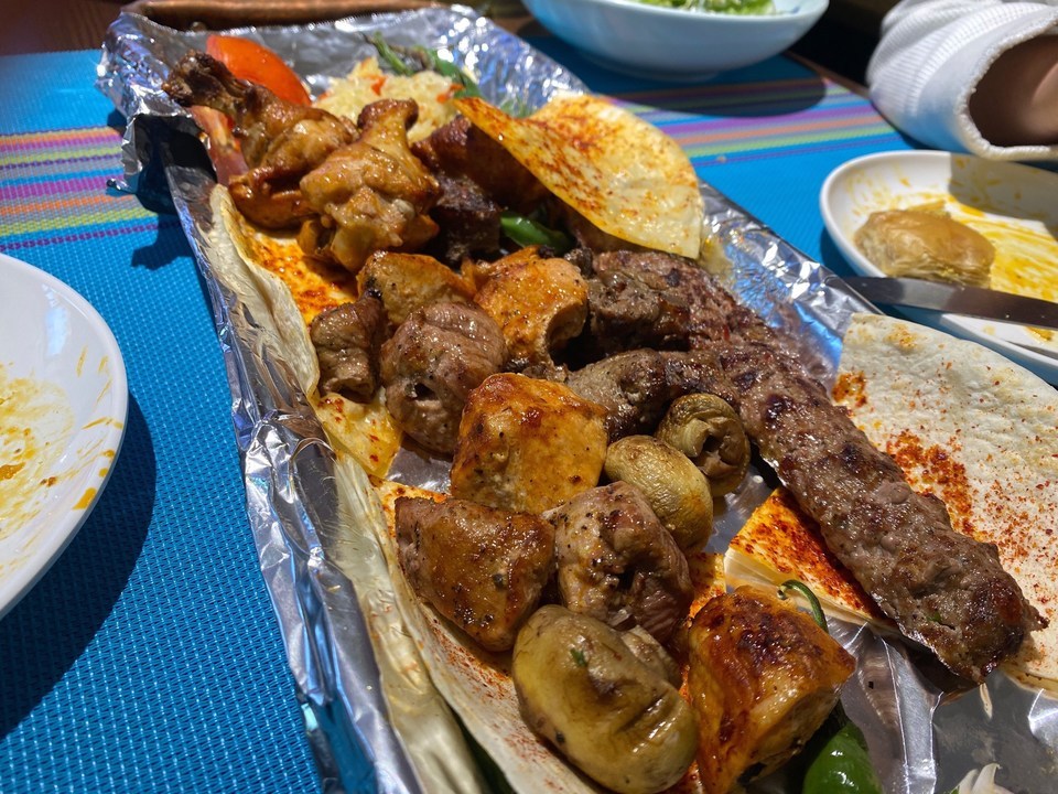 招牌木炭烤肉小拼盘图片