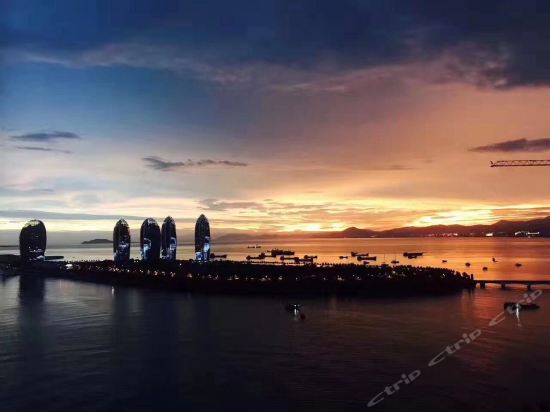 三亚珑玥湾海景酒店公寓
