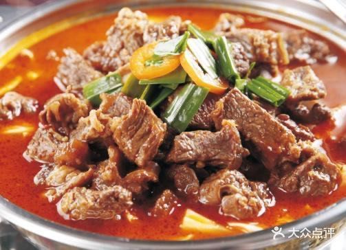 牛肉锅仔图片