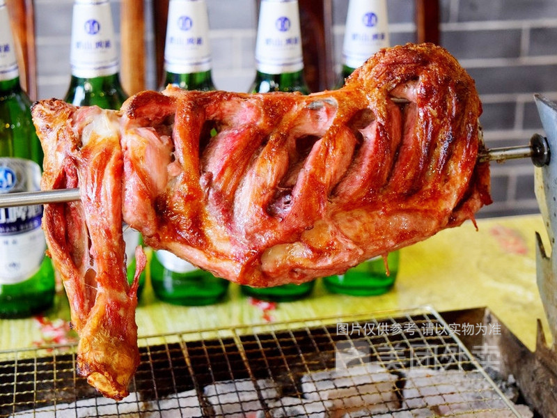 特色鞑子烤羊腿图片