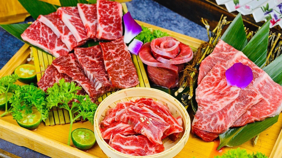 和牛拼盘图片