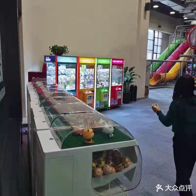 玩元素儿童乐园长白岛店