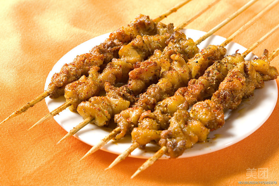 菜:三兄弟烤吧(兵圣路店)位于东营市广饶县傅家路与兵圣路交汇处东北