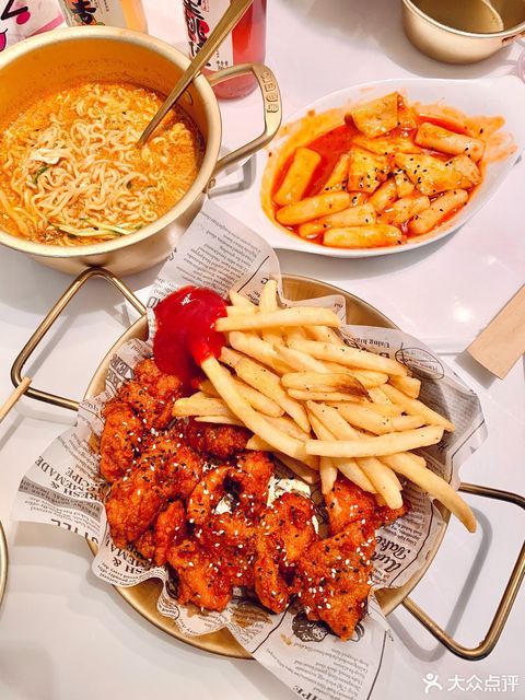 二朴炸鸡社九龙仓店