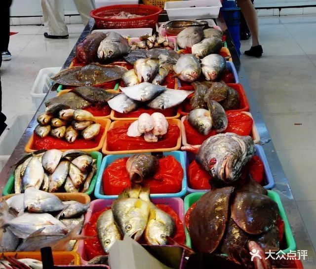 阿华海鲜大排档