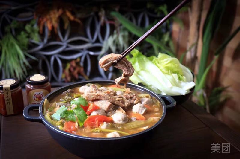 原汤牛杂牛腩煲图片