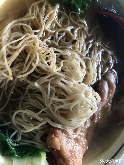 咖喱鱼丸鸡扒面图片