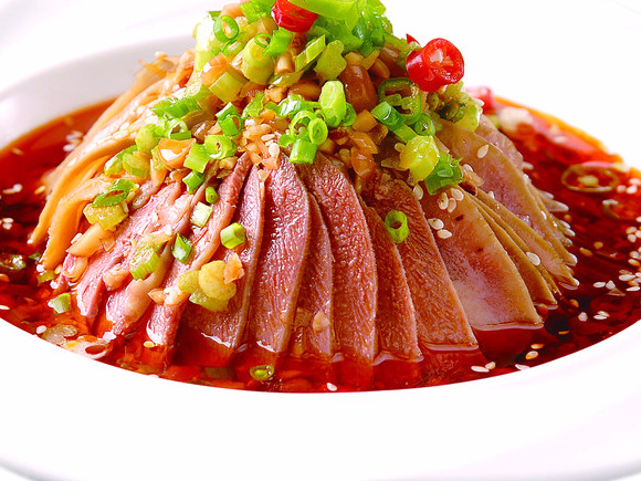 特色夫妻肺片猪耳牛肚分类:小吃面食;餐饮;小吃快餐;快餐;餐馆;中餐