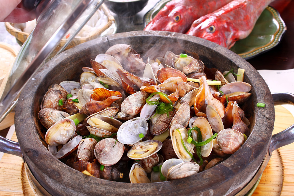 石锅海鲜图片