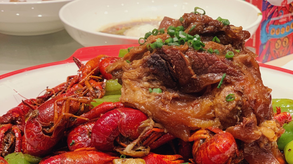 酱骨龙虾图片