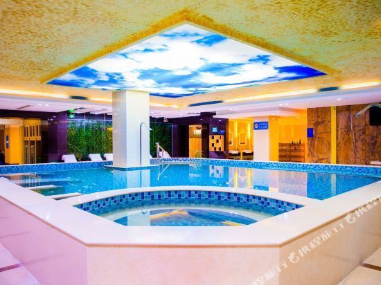 市常平半岛酒店