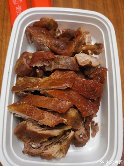 推荐菜:刘老四烤鸡(河滨公园店)位于贵阳市南明区河滨社区服务中心