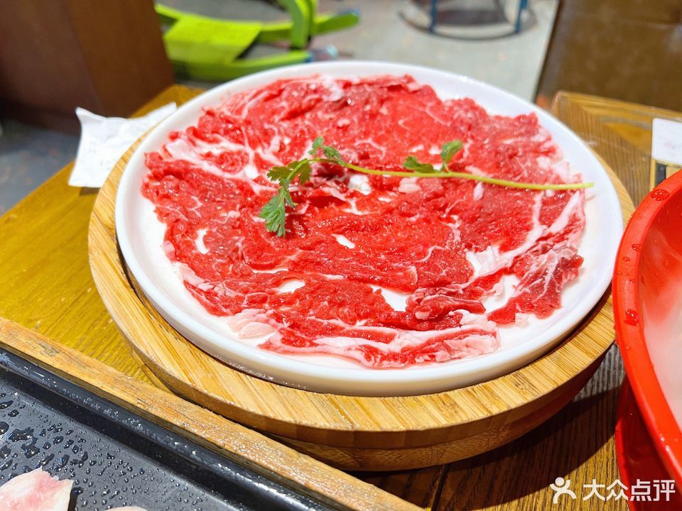 鲜切黄牛肉图片