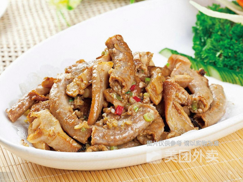 卤水粉肠饭图片