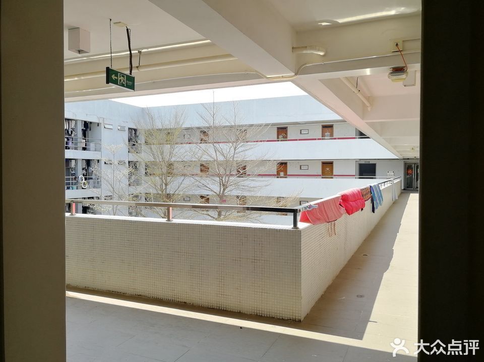 汕头大学至诚书院