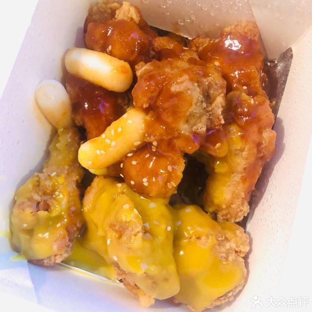 甜辣蜂蜜芥末双拼炸鸡图片