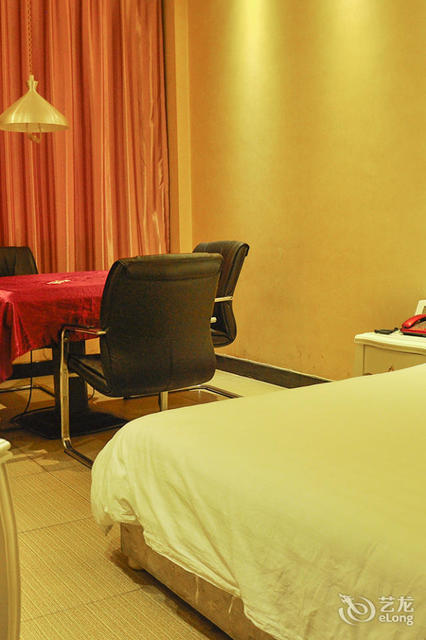 运城市 休闲娱乐 > 蓝海商务会所