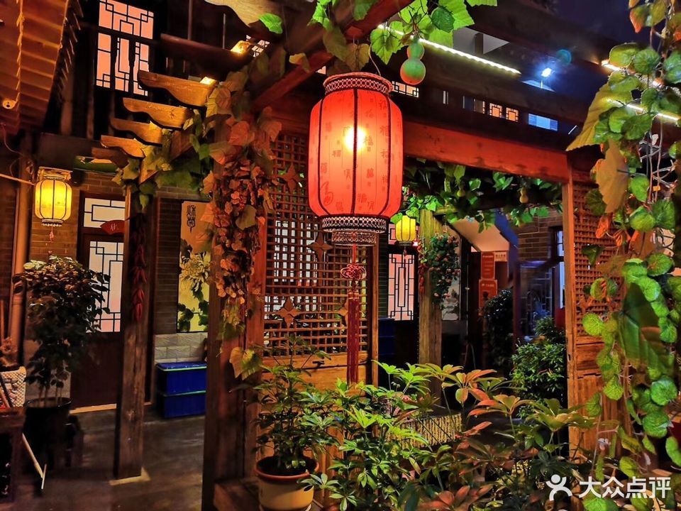 老济南的味道特色菜馆芙蓉街店