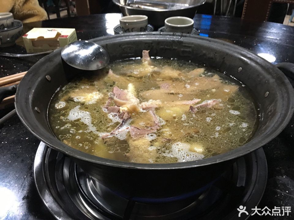 清汤牛肉火锅图片