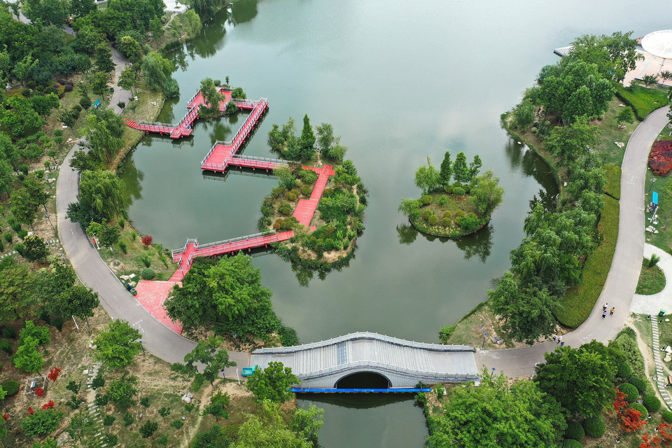 梦蝶湖公园图片