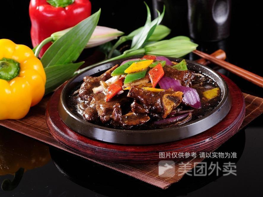 铁板黑椒牛仔骨图片