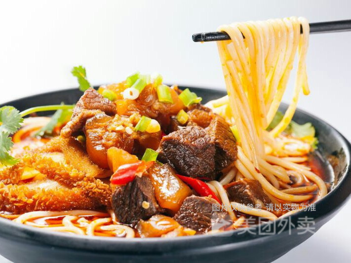 招牌牛杂粉图片