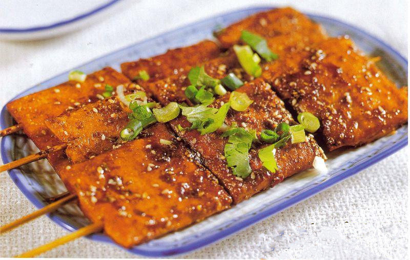 小葱拌豆腐推荐菜:麒麟烧烤(黄河路)位于朝阳市双塔区北大街66号