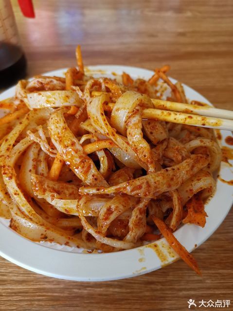 面皮牛筋皮两掺馍夹菜馅饼分类:餐馆;餐饮;快餐;小吃;小吃快餐店;小吃