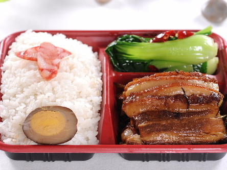 餐饮服务 餐馆 > 聚友盒饭(友谊烧烤)红烧鱼块 分类:餐饮;快餐;中式