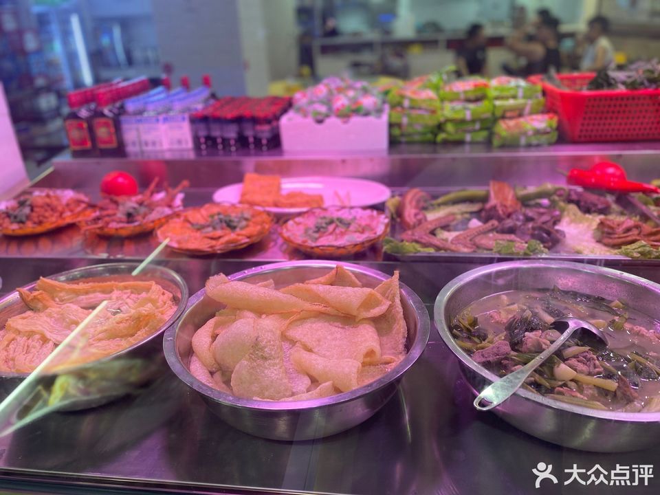 碣味馬鮫魚粥位於惠州市東湖苑(東湖中路)29-8號 標籤:餐館餐飲快餐