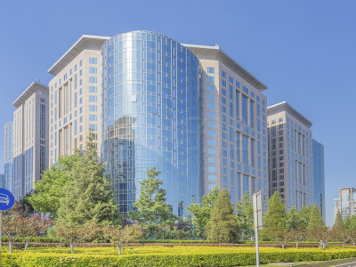 > 东方广场东配楼