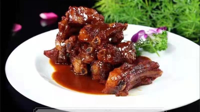 徽州特色焖面特色羊排推荐菜:印象徽州私房菜位于宁波市北仑区凤洋一